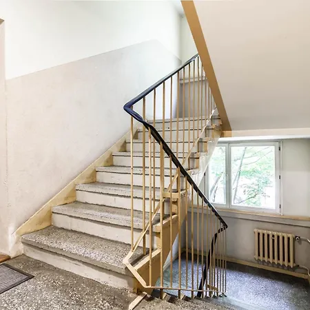 Citystay Legnicka Апартаменты *