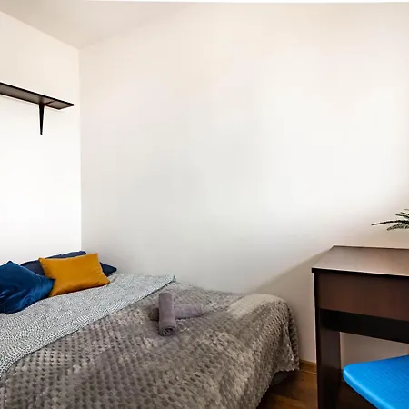 Citystay Legnicka Вроцлав